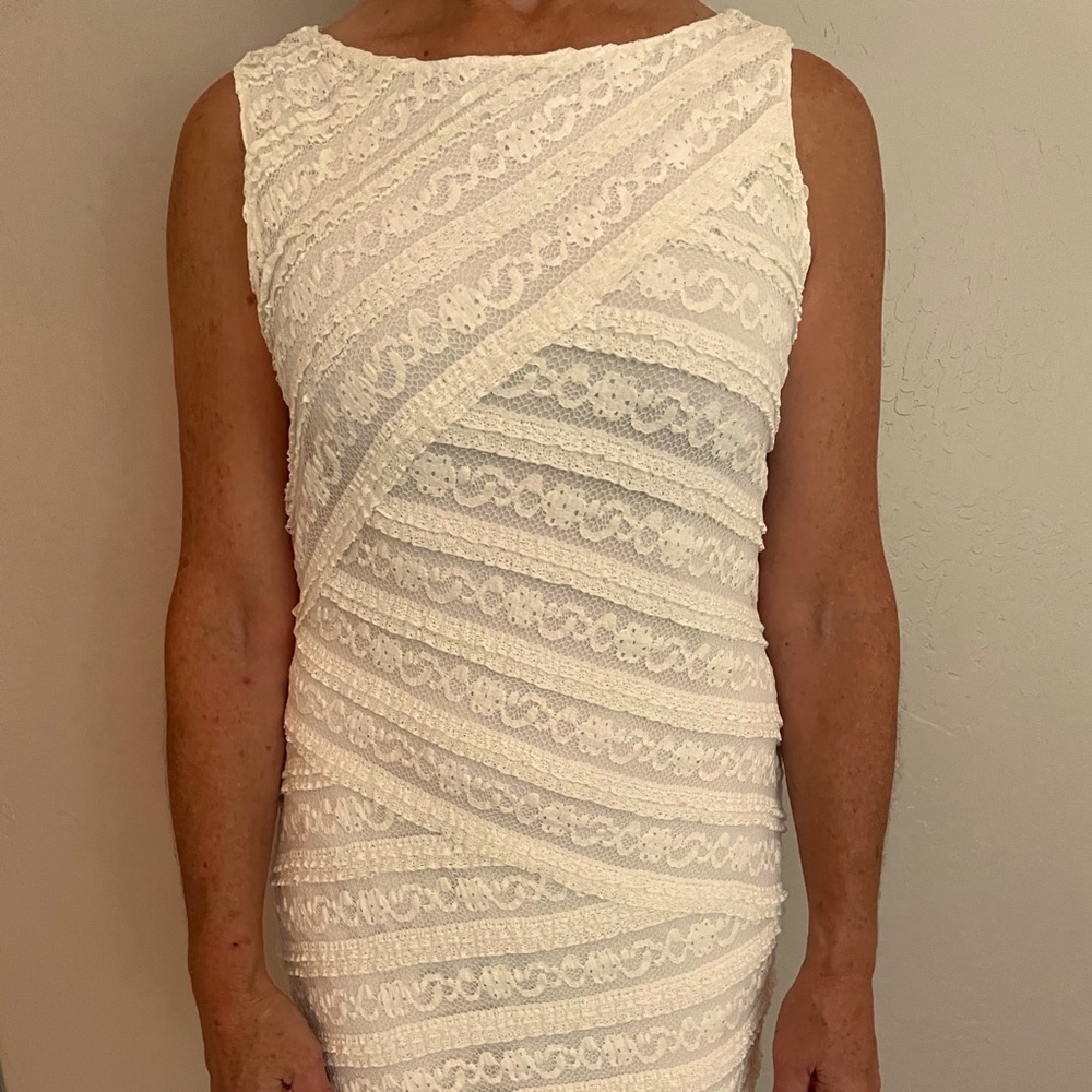 Sleeveless dress